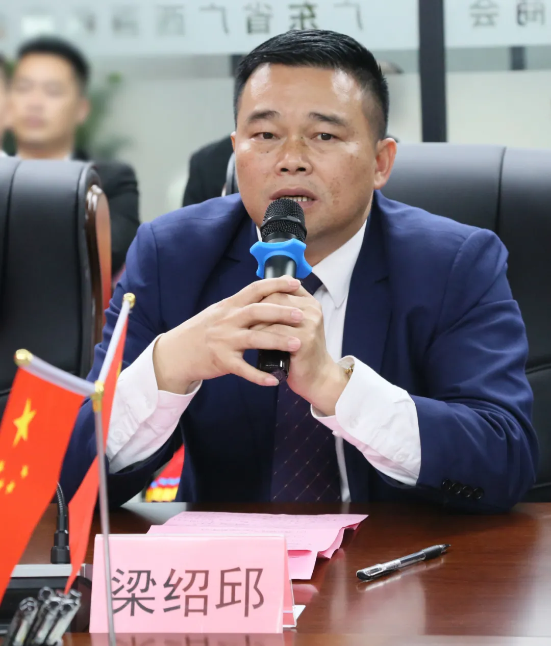 暨巨人園集團董事長李俊鋒先生榮任廣東省百色商會執(zhí)行會長(圖4) 暨巨人園集團董事長李俊鋒先生榮任廣東省百色商會執(zhí)行會長(圖4)